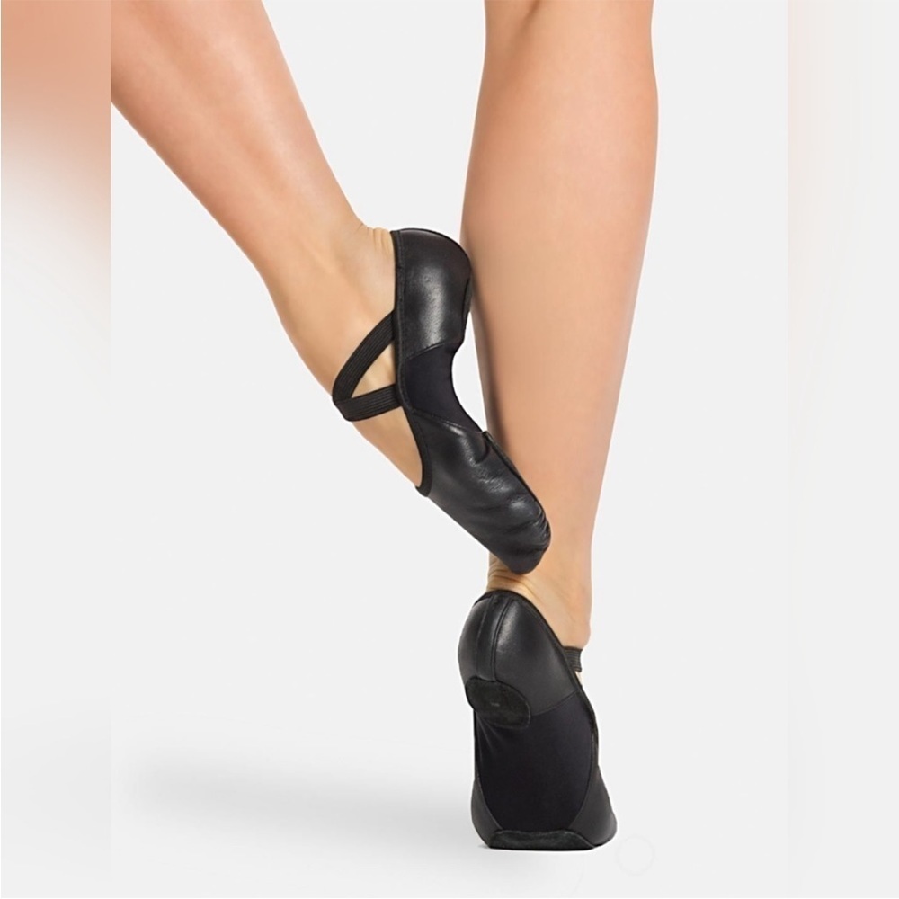 CAPEZIO black leather ballet shoe flat JULIET ll 7M